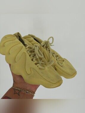 Adidas Yeezy 450 Sulfur sneakers Size 6.5